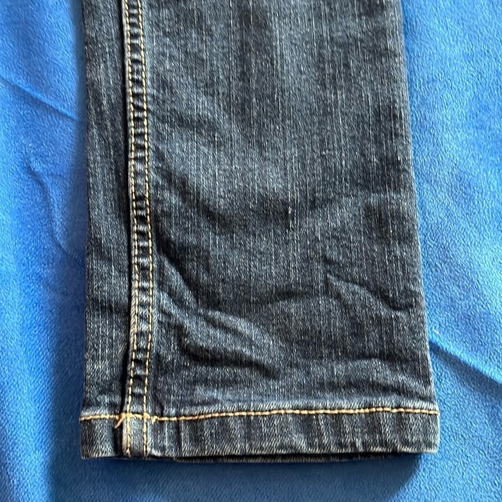 ⭐️ Joe Fresh kids jeans- size 10 - Picture 3 of 7